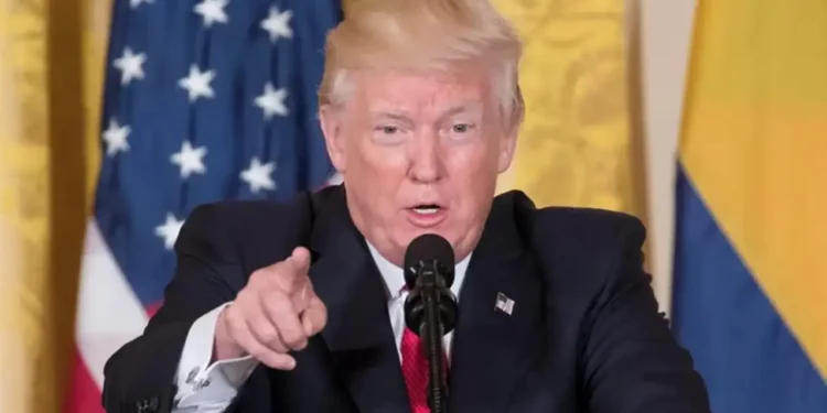 Enquanto Donald Trump recebe R$ 180 mil por mês, profissão no Brasil tem salário muito maior