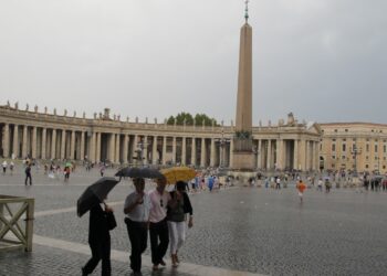 Enquanto população do Brasil é de 213,4 milhões, país na Europa tem apenas 764 cidadãos