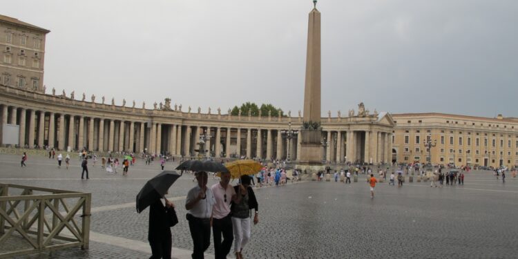 Enquanto população do Brasil é de 213,4 milhões, país na Europa tem apenas 764 cidadãos