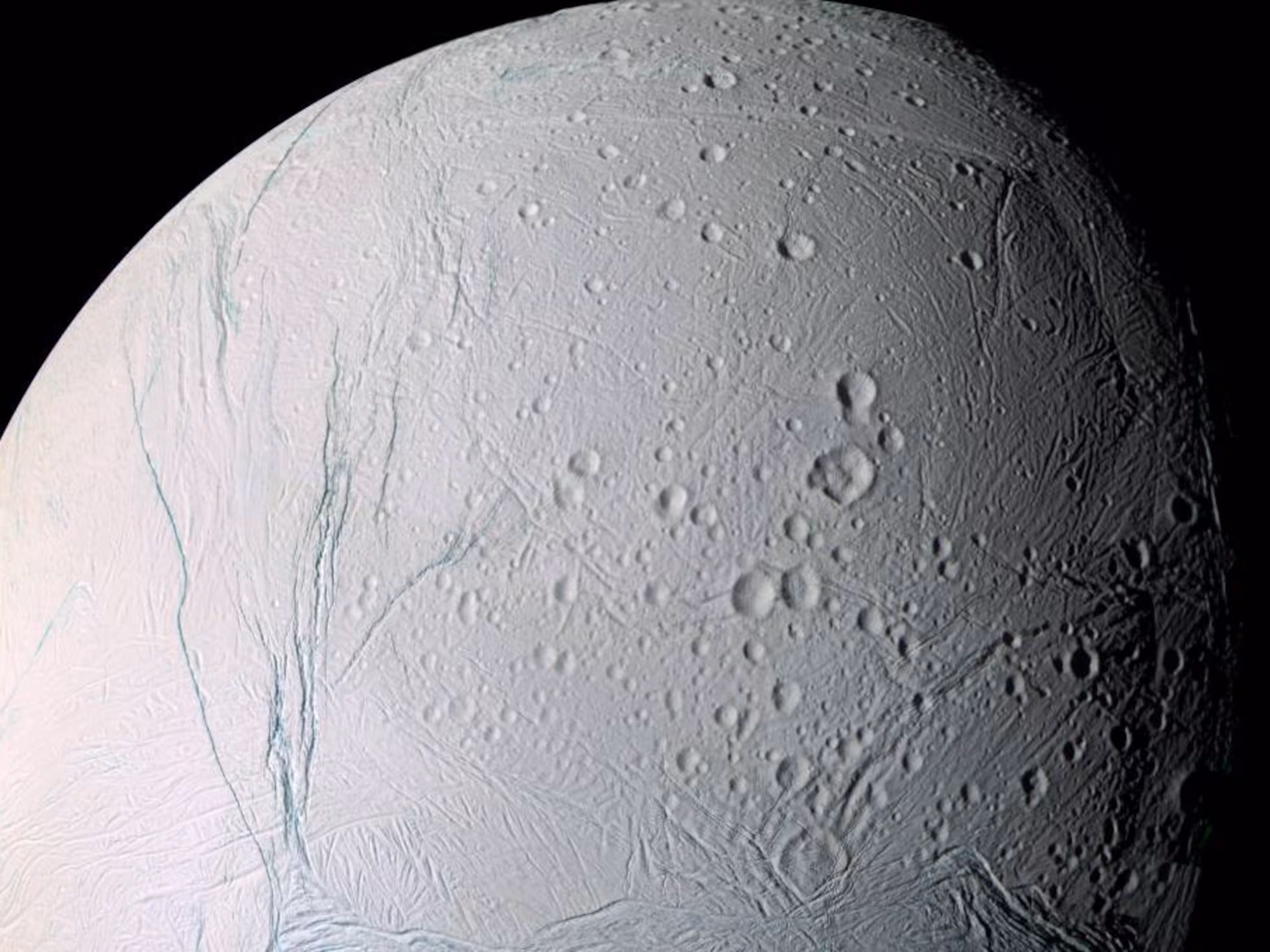 Sinal de oceano oculto em planeta do sistema solar coloca NASA em alerta científico