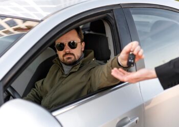 Motoristas perdem direito de dirigir no Brasil se estiverem nessas condições