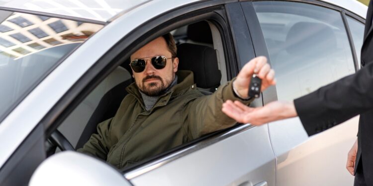 Motoristas perdem direito de dirigir no Brasil se estiverem nessas condições