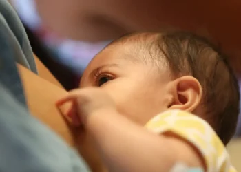 Nome de menino com apenas quatro letras virou tendência em 2025 no Brasil