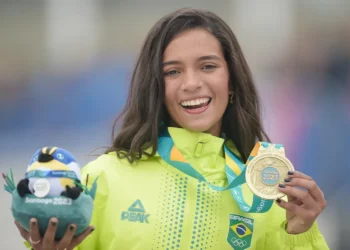 Enquanto Rayssa Leal acumula R$ 100 milhões, Melody faturou metade disso só em 2025