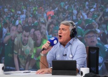 Globo foi ultrapassada pela Record e mudança na grade foi confirmada