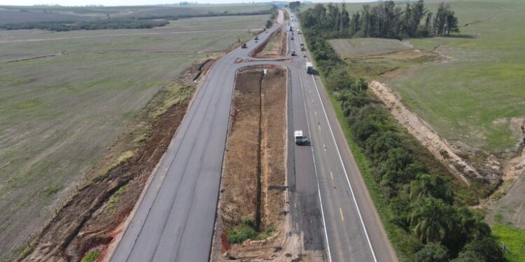 Por que o valor do pedágio ainda não subiu nessas 3 rodovias brasileiras?