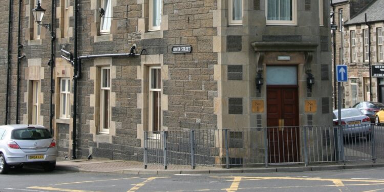 Rua mais curta do mundo tem apenas 2 metros e nem faz sentido lógico