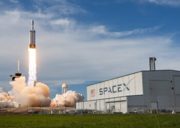 Homem mais rico do planeta pretende construir cidade a mais de 380.000 km de distância do Brasil