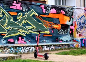 Patinetes elétricos foram proibidos nas ruas para brasileiros nessa cidade do Sul