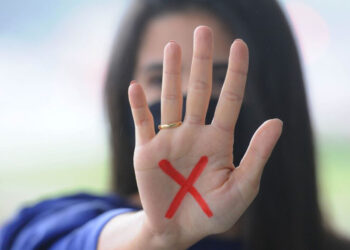 Mulheres ganham novo benefício do Governo e podem se afastar do trabalho por 6 meses nesses casos