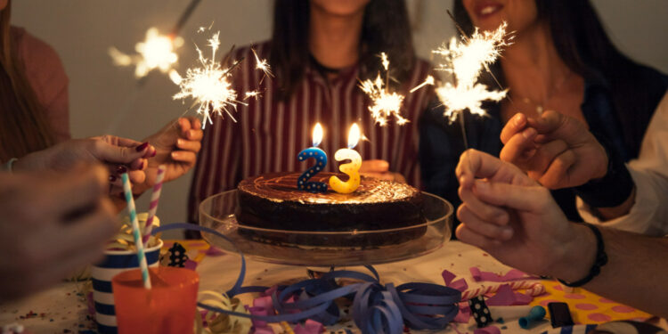 Por que Testemunhas de Jeová acreditam que comemorar aniversário é pecado?