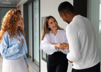 O que significa esquecer nomes rapidamente?