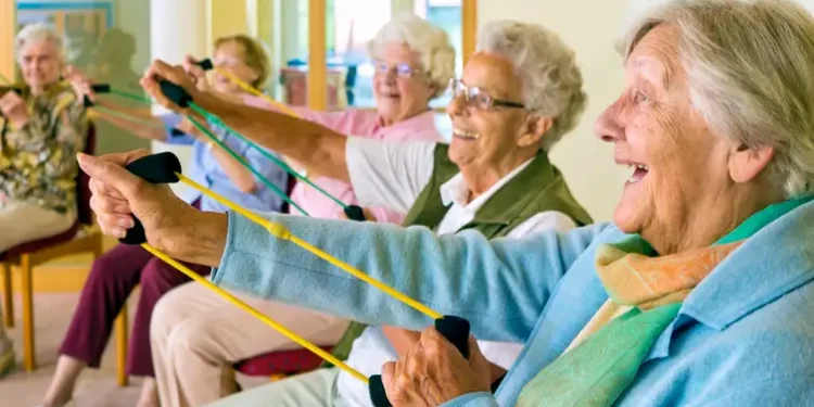 5 hábitos para ser feliz mesmo depois de chegar aos 60 anos