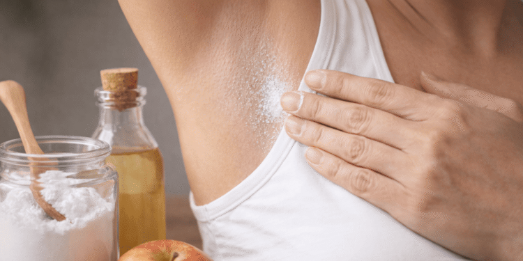 Segredo caseiro para remover o odor das axilas foi revelado