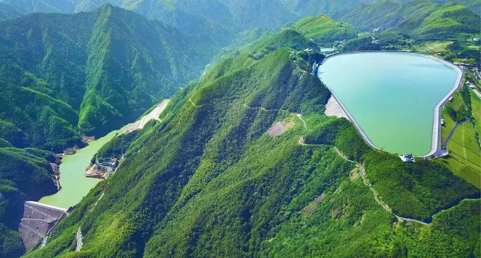 China monta império eólico e constrói reservatórios gigantes como se não houvesse amanhã