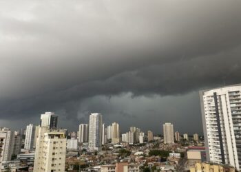 Cidade brasileira vai enfrentar chuva “todos os dias” até o final de 2026