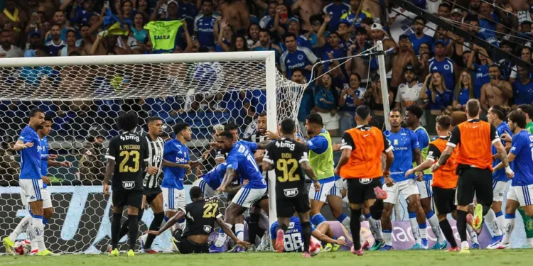Título do Cruzeiro vai ser anulado após pancadaria contra o Atlético-MG?