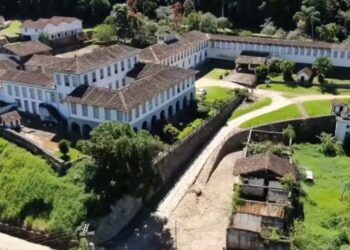 Maior fazenda do Brasil tem 362 janelas e 52 quartos com tamanho de cidade e custa fortuna