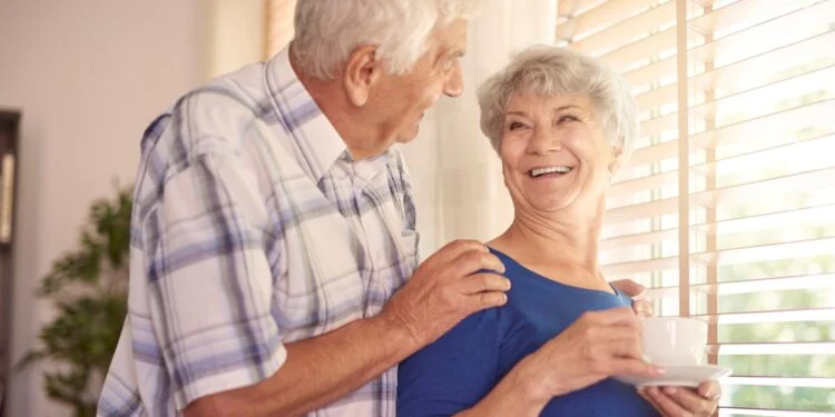 Completou 65 anos? Saiba quais direitos você começa a ganhar