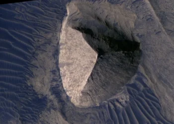 Cientistas ficam impressionados com pirâmide egípcia encontrada em Marte