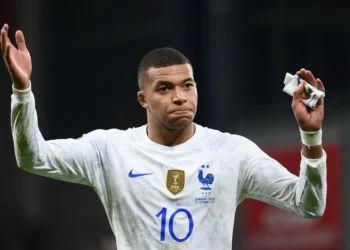 França é comunicada e Mbappé pode estar fora da Copa do Mundo