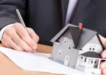 Brasileiros que vivem há anos na mesma casa podem transferir o imóvel para o próprio nome no cartório