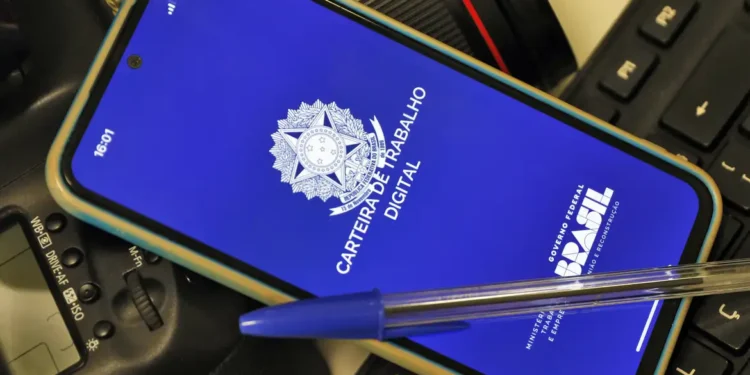 Abono salarial foi modificado e valores foram antecipados