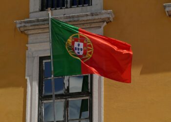 Brasileiros que querem visto para viajar a Portugal recebem péssima notícia