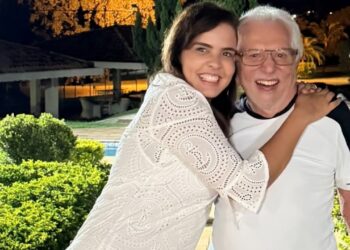 Carlos Alberto de Nobrega foi internado em estado delicado