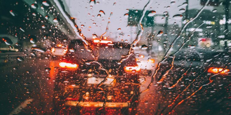 Cidades brasileiras vão enfrentar dias com tempestades após calor intenso