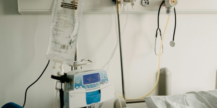 Comentarista da Globo pegou todos de surpresa e foi internado