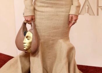 Enquanto atriz brasileira usa bolsa de R$ 7 mil, salário mínimo do Brasil segue baixo e mal dá para comer