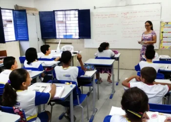 Escolas anunciam paralisação geral nas aulas após novo vírus que se espalha rapidamente em cidade brasileira