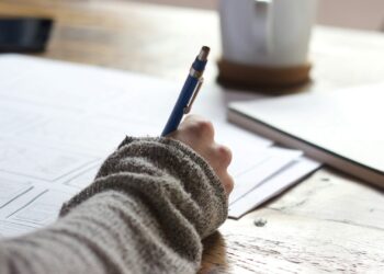 Estudar sem parar um dia antes da prova dá resultado?