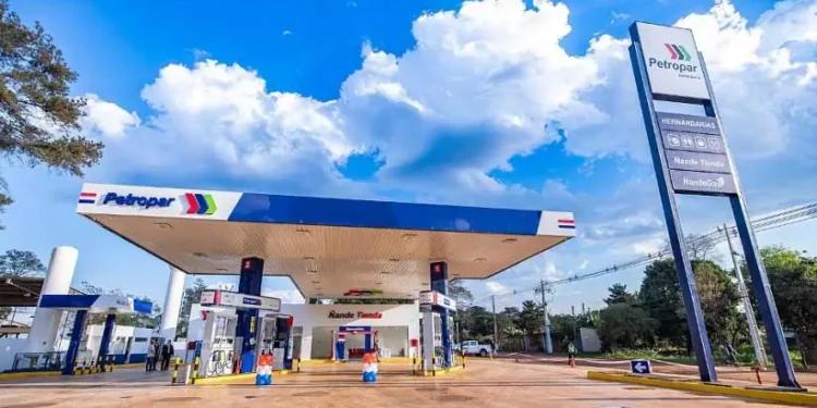 País rival do Brasil dispara preços da gasolina