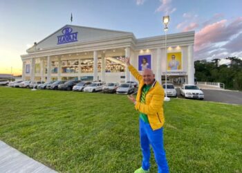 Enquanto Magazine Luiza expande império virtual, dono da Havan vai construir mais uma loja gigante que pode virar condomínio