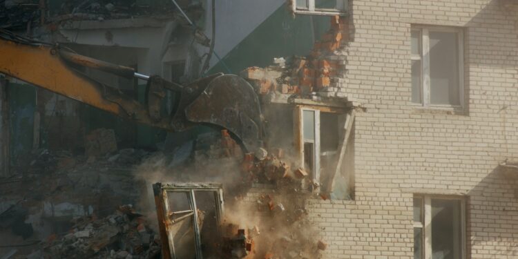 Mansão mais cara do Brasil vai ser demolida para virar um condomínio