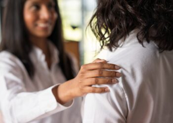 Mulheres brasileiras conquistam vitória e ganham auxílio de 6 meses do Governo