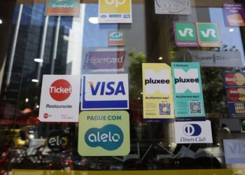 vale-refeição (VR) e vale-alimentação (VA)