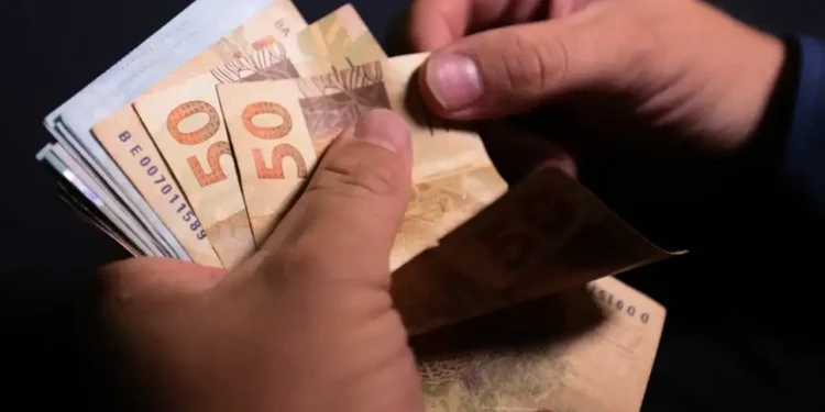 Quando será paga a primeira parcela do 13º salário dos aposentados?