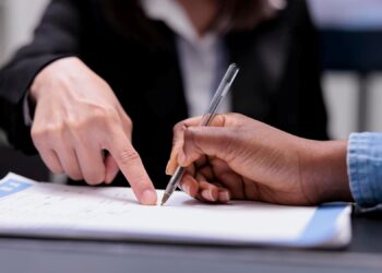 Quanto custa para mudar o próprio nome no Brasil?