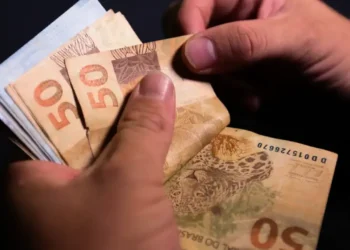 Quem tem direito a receber o Abono Salarial na próxima semana?