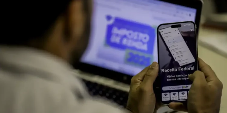 Receita Federal emite comunicado geral para quem vai fazer Imposto de Renda