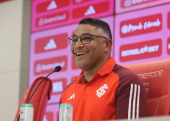 São Paulo elege substituto de Hernan Crespo