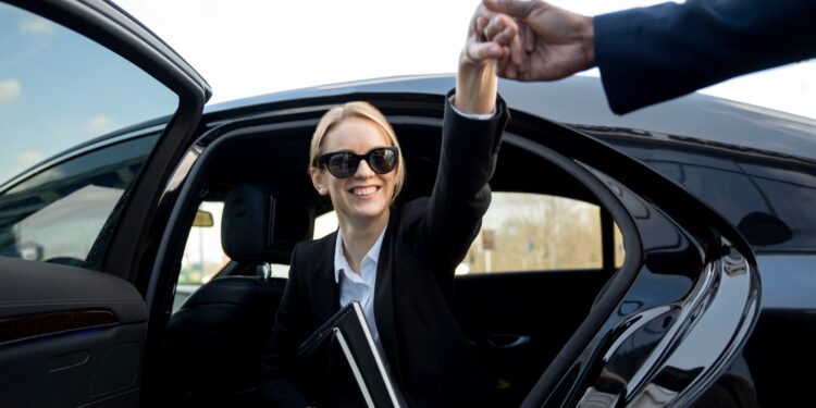 Uber lança nova plataforma para quem gosta de carros de luxo