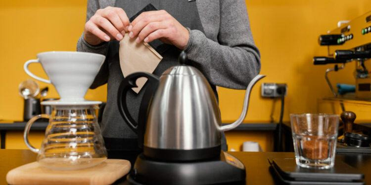 Adeus, garrafa térmica! Novo item para colocar o café tem tomado conta das casas