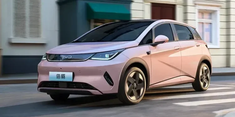 BYD Dolphin 2027: versão hatch chega ao Brasil com grandes novidades