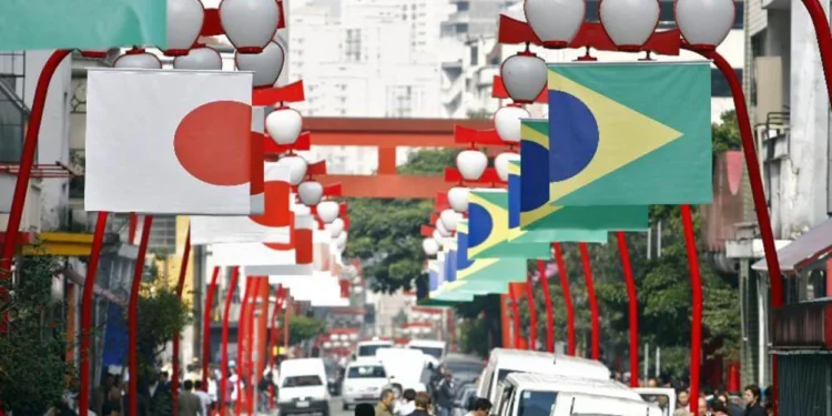 “Japão brasileiro” tem cerca de 50 mil habitantes e fica na zona central da cidade mais importante do Brasil
