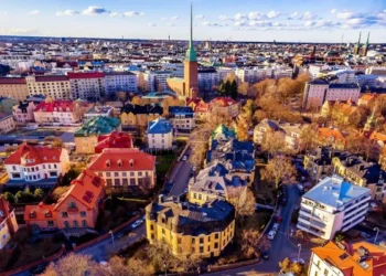 País eleito o mais feliz do mundo oferece viagem de graça para estrangeiros