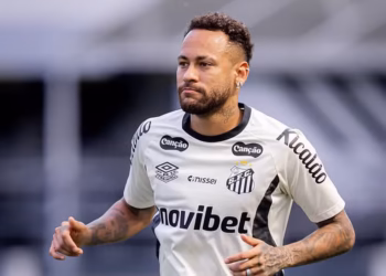 Depois de se complicar, Neymar está fora no Santos